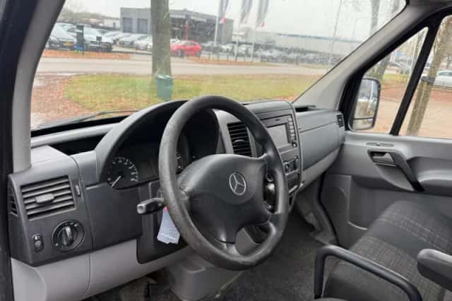 Mercedes-Benz Sprinter (2015) thumbnail 5