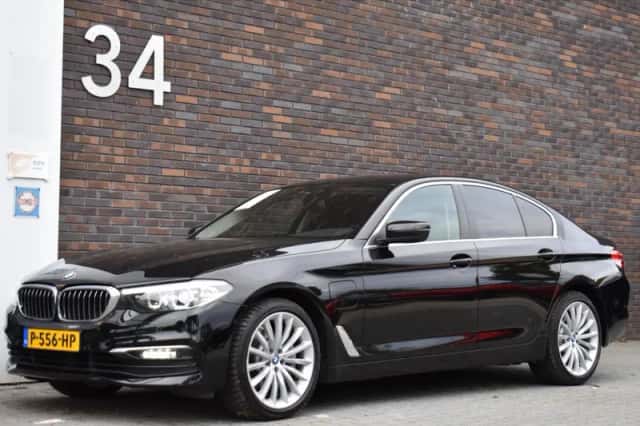 BMW 5-Serie (2018) thumbnail 3