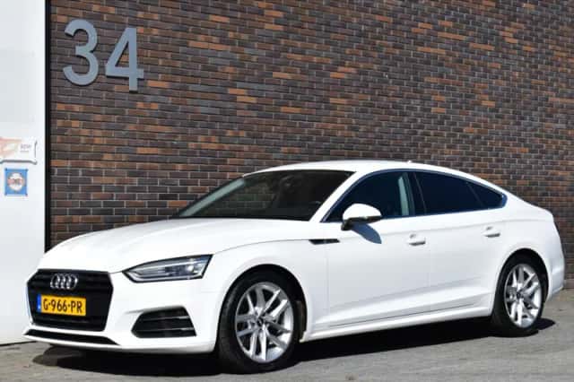 Audi A5 (2019) thumbnail 2