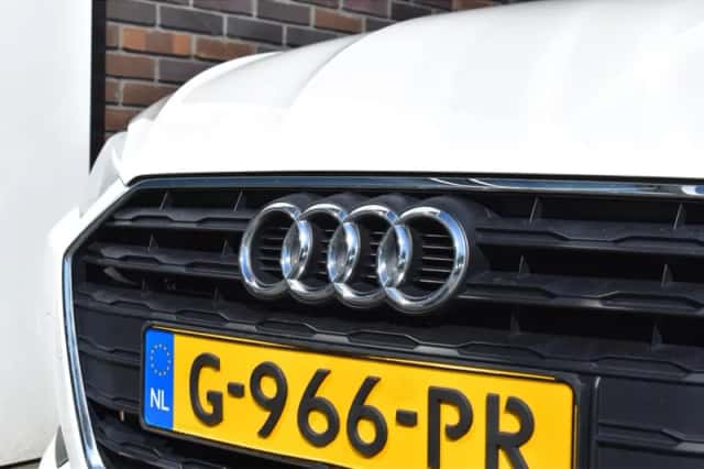 Audi A5 (2019) thumbnail 4