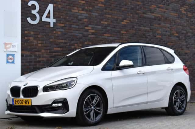 BMW 2-Serie Active Tourer (2021) thumbnail 3
