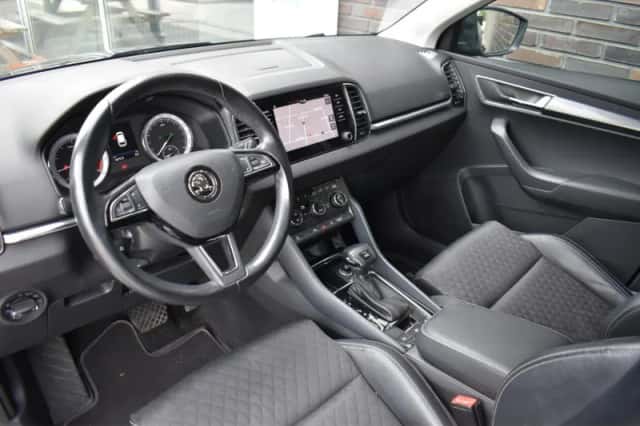 Škoda Karoq (2018) thumbnail 4