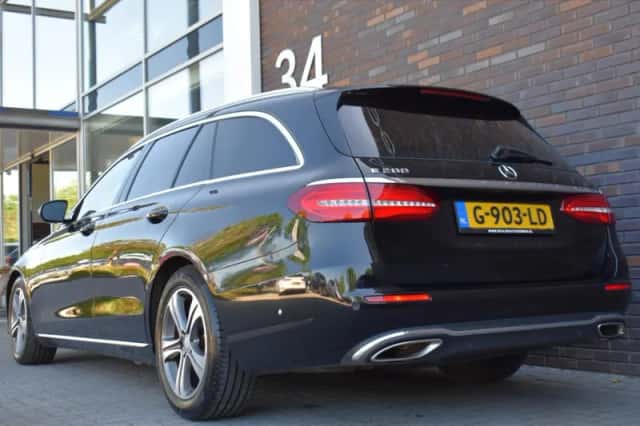 Mercedes-Benz E-Klasse (2017) thumbnail 2