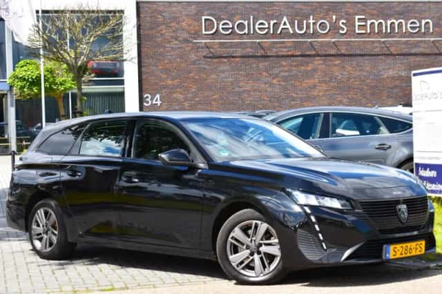 Peugeot 308 (2023) thumbnail 1
