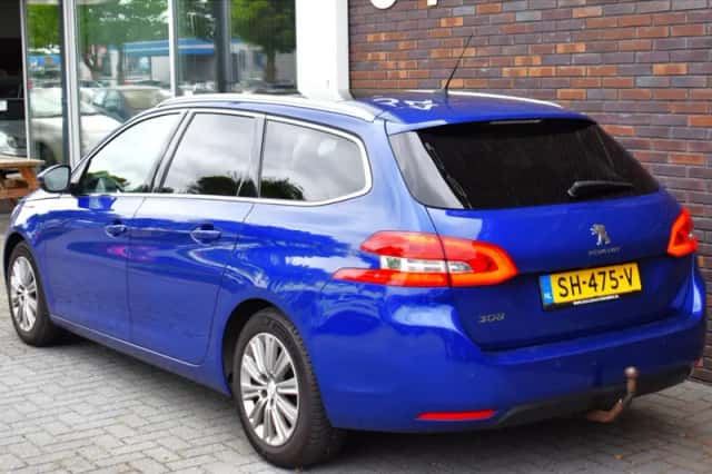 Peugeot 308 (2018) thumbnail 3