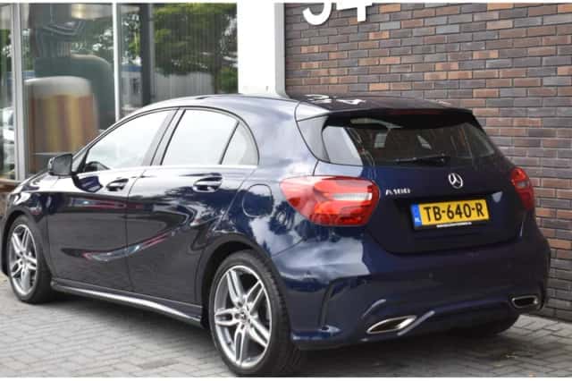 Mercedes-Benz A-Klasse (2018) thumbnail 2