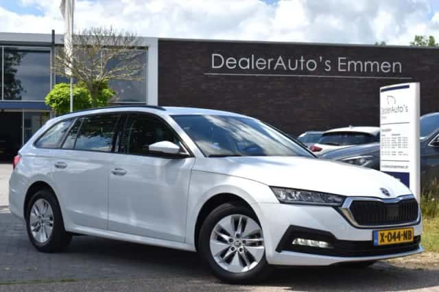 Škoda Octavia (2024) thumbnail 1