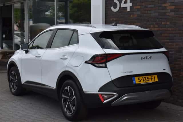 Kia Sportage (2023) thumbnail 2