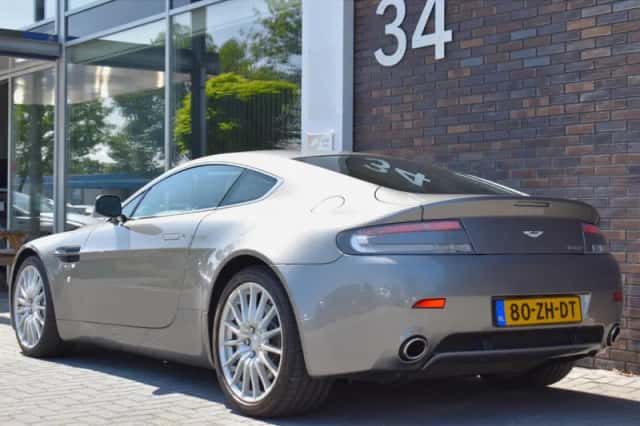 Aston Martin V8 Vantage (2008) thumbnail 2