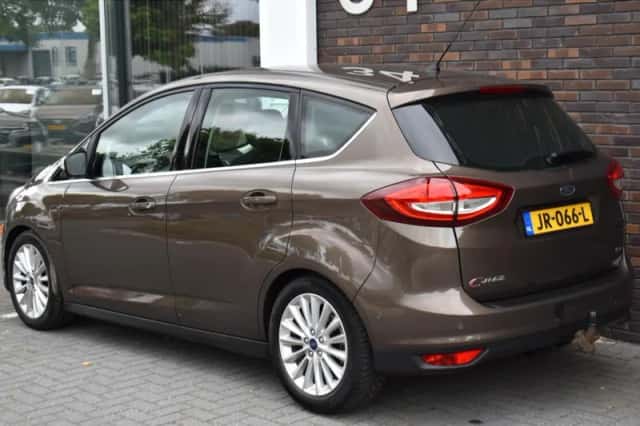 Ford C-Max (2016) thumbnail 2