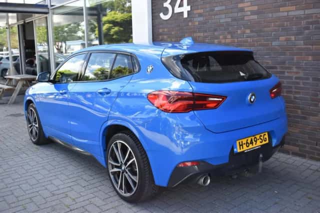 BMW X2 (2019) thumbnail 2