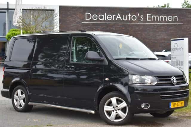 Volkswagen Transporter (2015) thumbnail 1