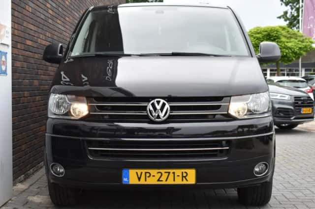 Volkswagen Transporter (2015) thumbnail 5