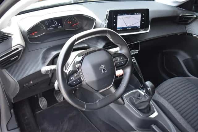 Peugeot 208 (2021) thumbnail 6