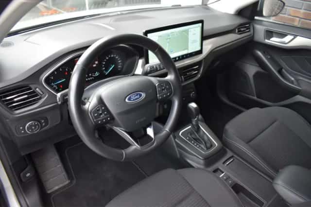 Ford Focus (2024) thumbnail 4