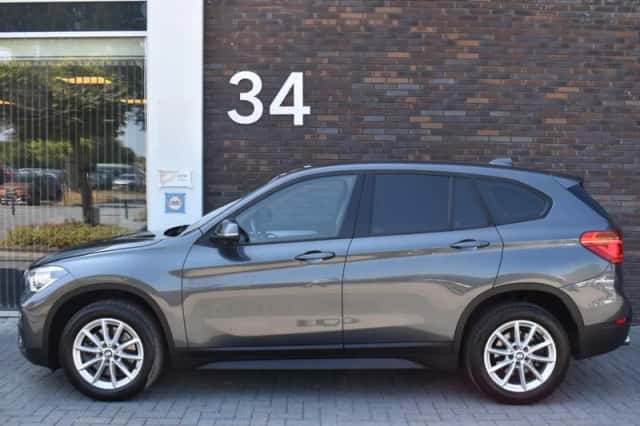 BMW X1 (2018) thumbnail 6