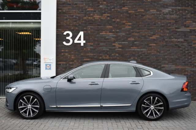 Volvo S90 (2022) thumbnail 2