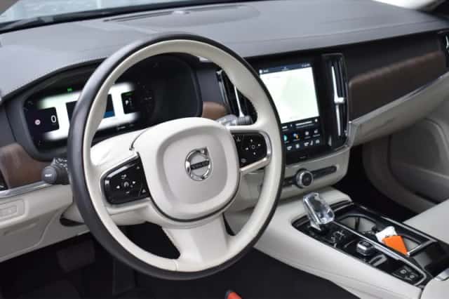 Volvo S90 (2022) thumbnail 4