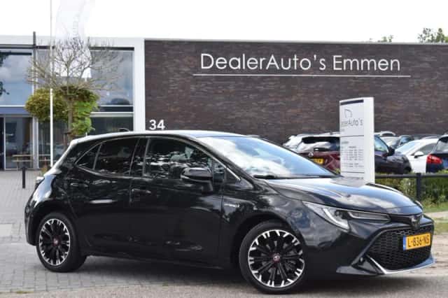 Toyota Corolla (2021) thumbnail 2