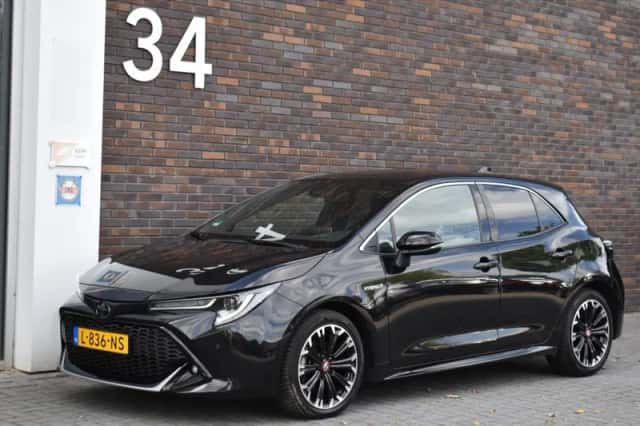 Toyota Corolla (2021) thumbnail 4