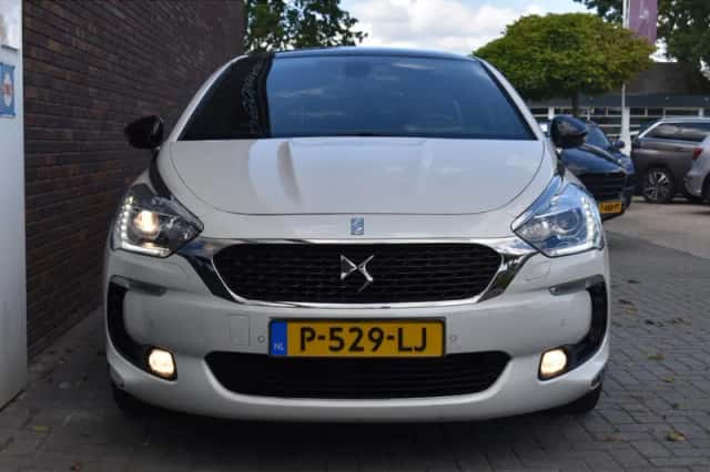 DS 5 (2017) thumbnail 6