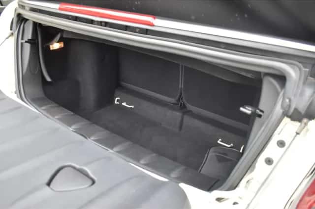 MINI Cabrio (2010) thumbnail 6