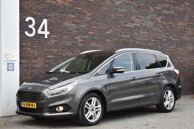 Ford S-Max (2018) thumbnail 2