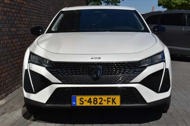 Peugeot 408 (2023) thumbnail 6