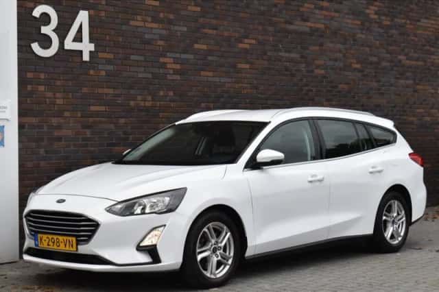 Ford Focus (2021) thumbnail 4