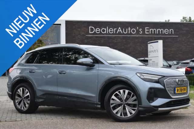 Audi Q4 e-tron (2021) thumbnail 1