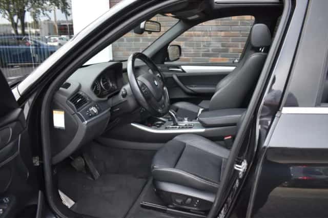 BMW X3 (2012) thumbnail 3