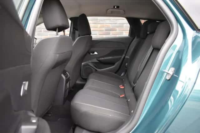 Peugeot 308 (2024) thumbnail 5