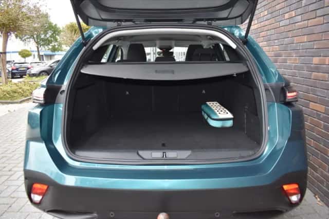 Peugeot 308 (2024) thumbnail 6