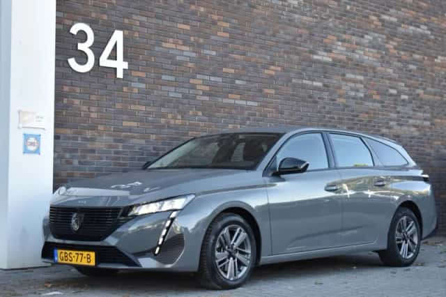 Peugeot 308 (2024) thumbnail 2