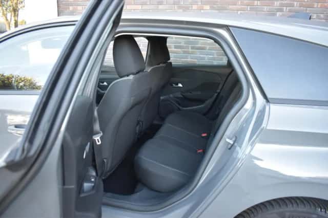 Peugeot 308 (2024) thumbnail 6