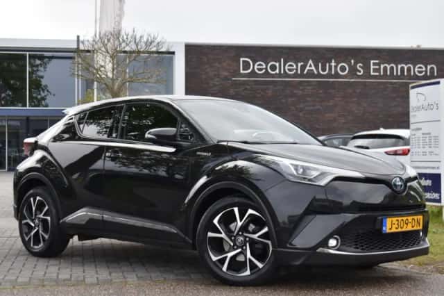 Toyota C-HR (2018) thumbnail 1