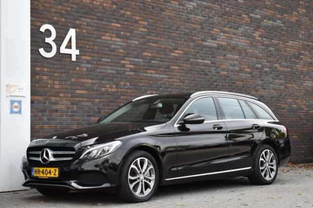 Mercedes-Benz C-Klasse (2015) thumbnail 3