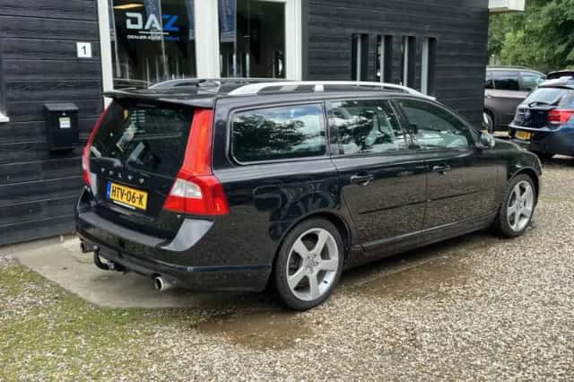 Volvo V70 (2011) thumbnail 3