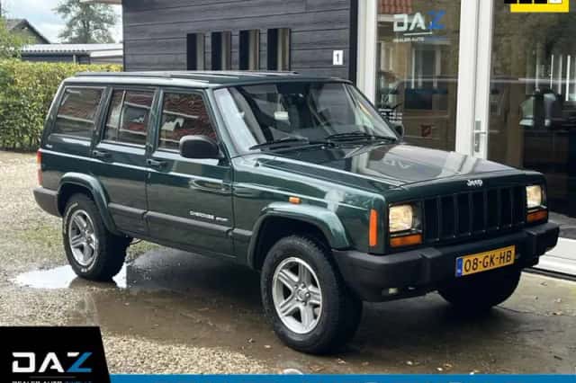 Jeep Cherokee (2001) thumbnail 1