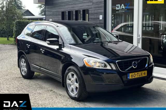 Volvo XC60 (2012) thumbnail 1