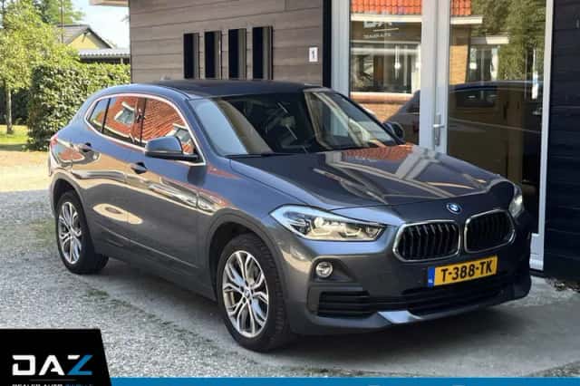 BMW X2 (2018) thumbnail 1