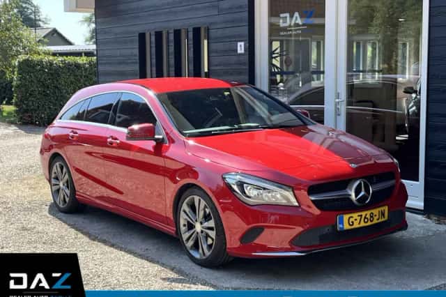 Mercedes-Benz CLA-Klasse (2017) thumbnail 1