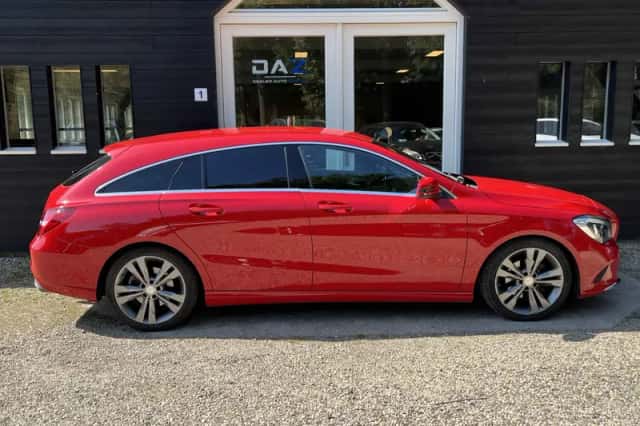 Mercedes-Benz CLA-Klasse (2017) thumbnail 2