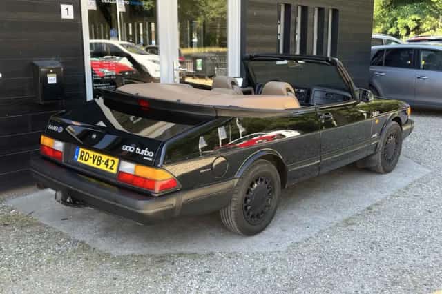Saab 900 (1989) thumbnail 3