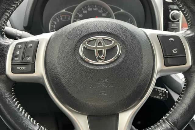 Toyota Verso S (2015) thumbnail 6
