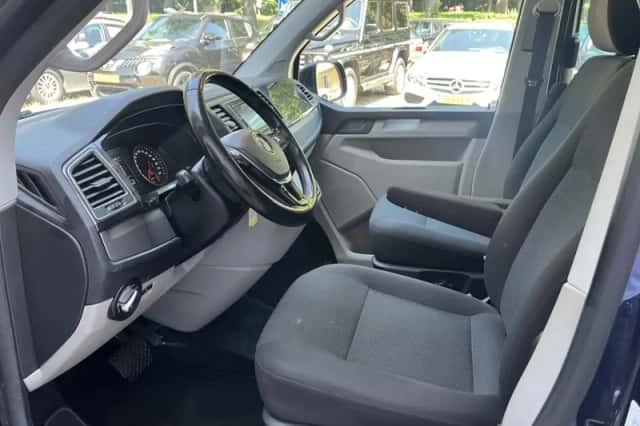Volkswagen Transporter (2019) thumbnail 6