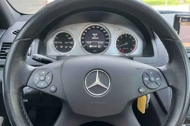 Mercedes-Benz C-Klasse (2009) thumbnail 6