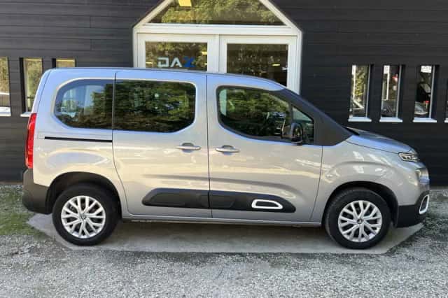 Citroën Berlingo (2023) thumbnail 2
