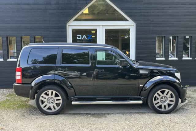 Dodge Nitro (2008) thumbnail 2