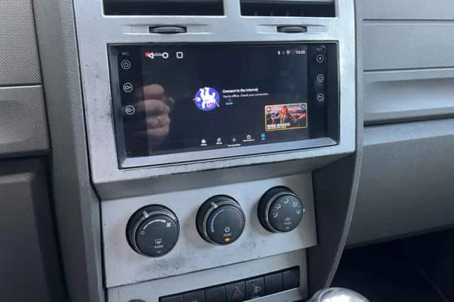 Dodge Nitro (2008) thumbnail 6